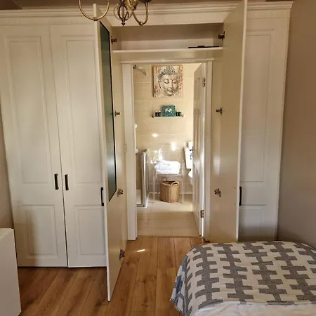 Walkinstown Retreat House 3* Dublino